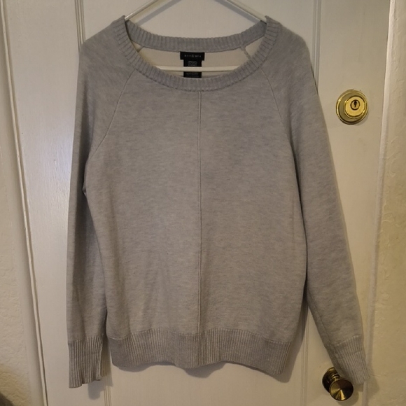 Max & Mia Sweaters - Max & Mia | Elegant Gray Crew Neck Sweater